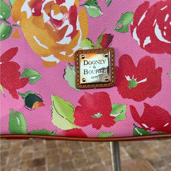 Dooney and Bourke shoulder bag with wallet (rare) - Picture 3 of 16